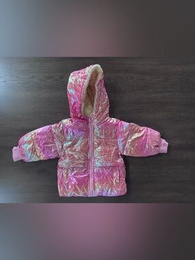 NWOT Iridescent Pink Puffer Jacket with Faux Fur Lined Hood - Size 90 (2/3T)